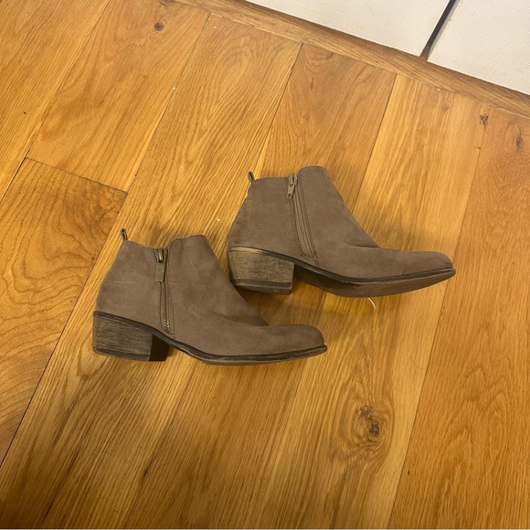 Taupe Bamboo Booties - Picture 1 of 6